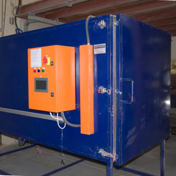 Industrial oven for curing composite products